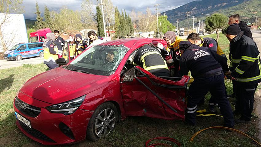 Katliam Gibi Kaza: 4 Ölü, 1 Ağır Yaralı 