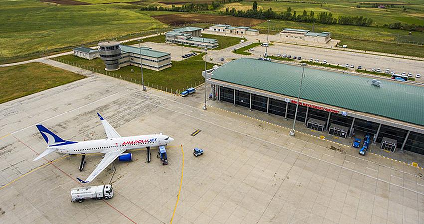 7 AYDA 77 BİN KİŞİ UÇTU