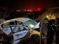 Otomobil Uçuruma Yuvarlandı: 2 Yaralı 