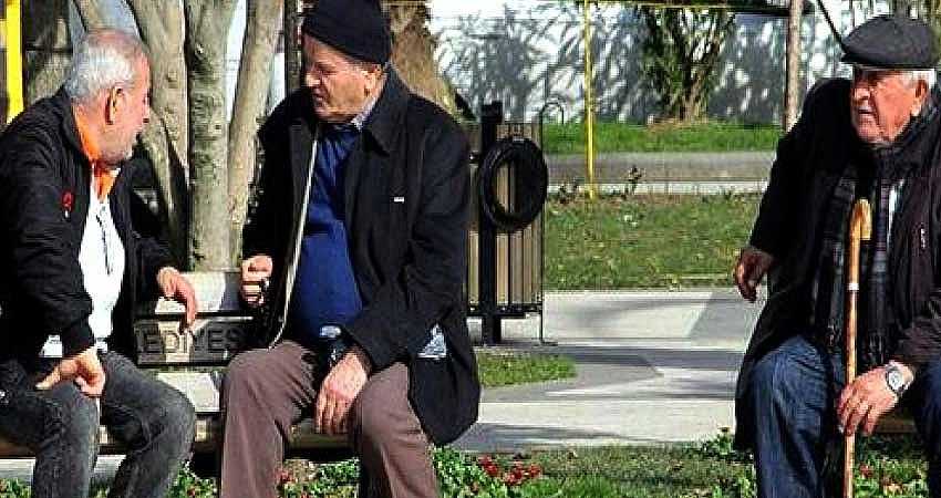 YAŞLI NÜFUS SON BEŞ YILDA 22,5 ARTTI